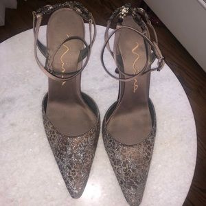 NINA elegant satin pewter ankle strap heels 8.5